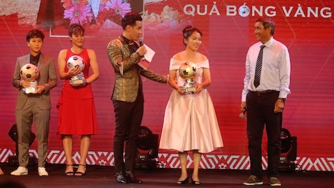 Huỳnh Như mất 2 tiếng trang điểm, không dám đi giày cao gót tại lễ trao giải Quả bóng Vàng